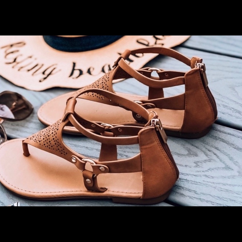 Sandles